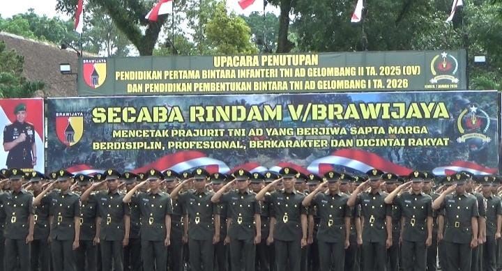 Ribuan Bintara TNI AD Resmi Dilantik, Pangdam V/Brawijaya : Ini Baru Langkah Awal Pengabdian