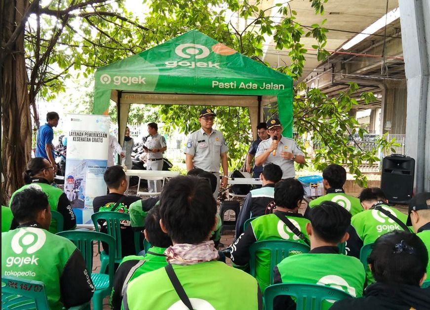 Tekan Angka Kecelakaan Lalu Lintas PT Jasa Raharja Kantor Wilayah Utama DKI Bekali Komunitas Ojol Baruta Pelatihan PPGD dan Pemberian Pengobatan Gratis