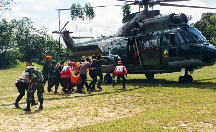 TNI AU Kerahkan Super Puma Untuk Evakuasi Korban Jatuhnya Helikopter PK-CFX