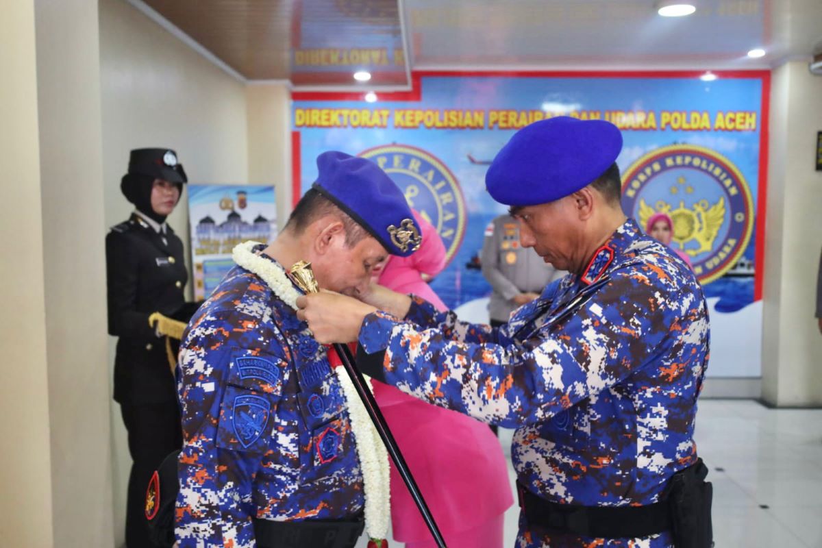 Brigjen Pol (Purn) Wahyu Prihatmaka Serahkan Jabatan Dirpolairud kepada Kapolda Aceh