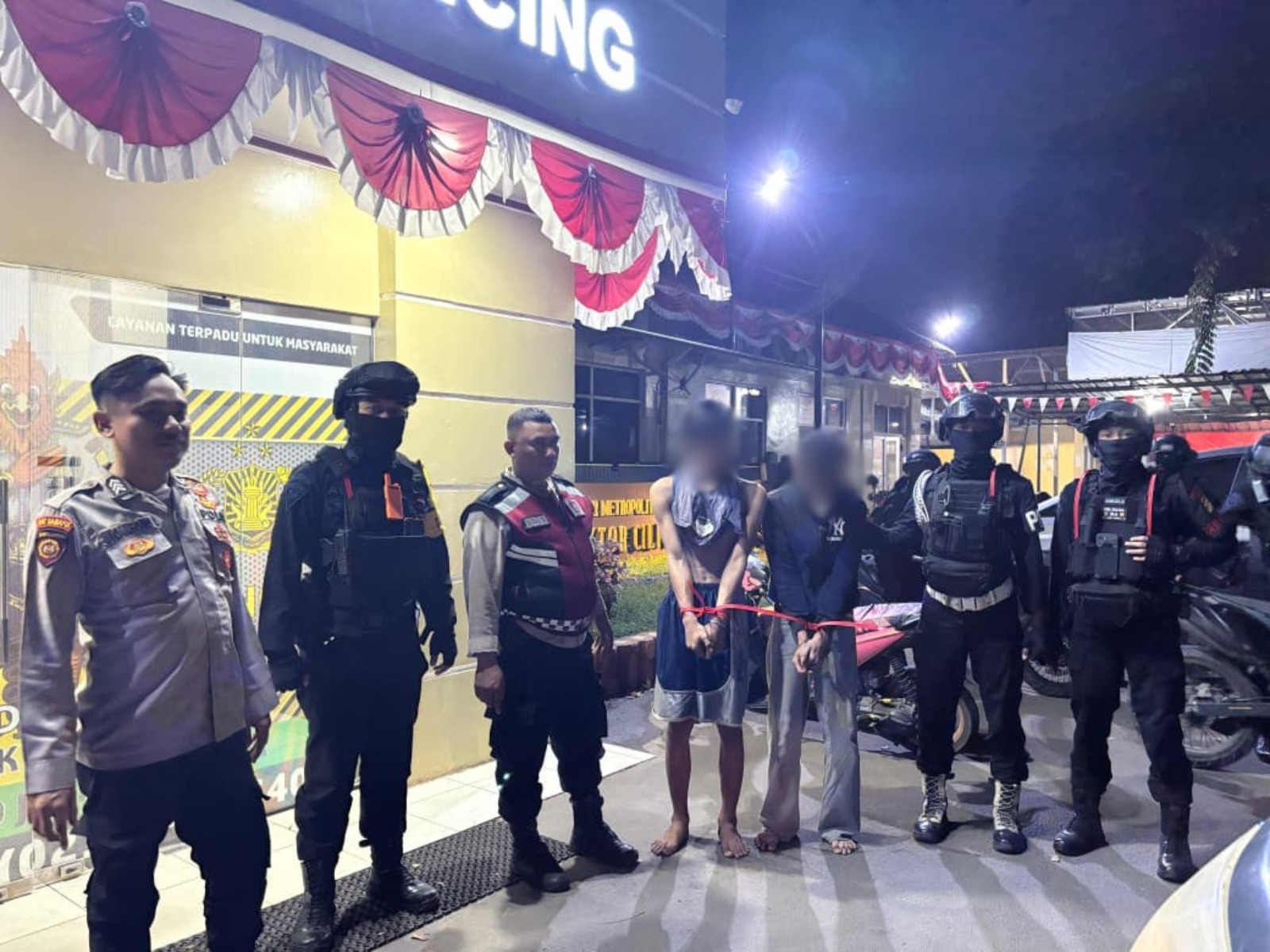 Patroli Brimob dan Polsek Cilincing Amankan Dua Pria Diduga Terlibat Curanmor