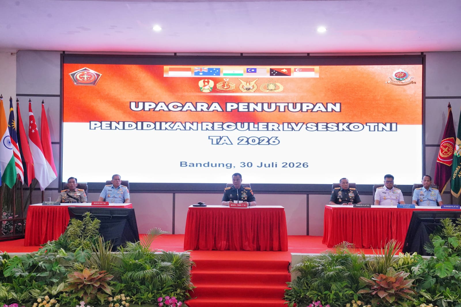Wakil Panglima TNI Tutup Dikreg LV Sesko TNI TA 2026