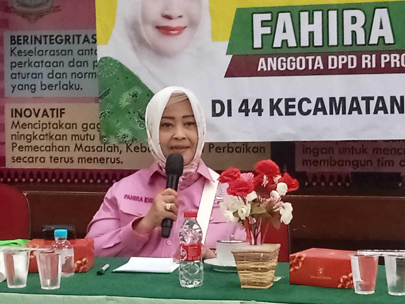 Fahira Idris lanjutkan Program Santunan Jumat Berkah di kelurahan Pondok Kelapa Duren Sawit Jakarta Timur