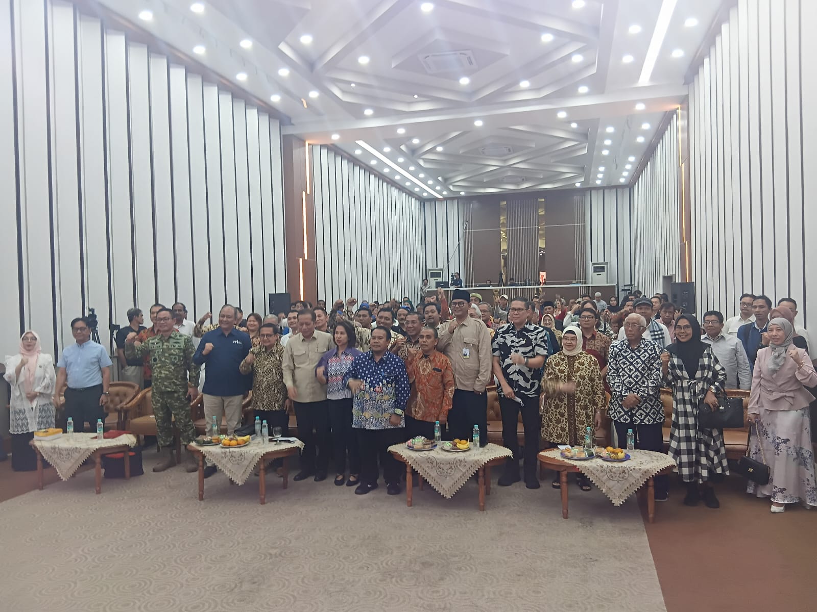 Peluncuran Buku Soemitro Djojohadikusumo Anti Penjajahan Gaungkan Kedaulatan Ekonomi Menuju Indonesia Emas 2045