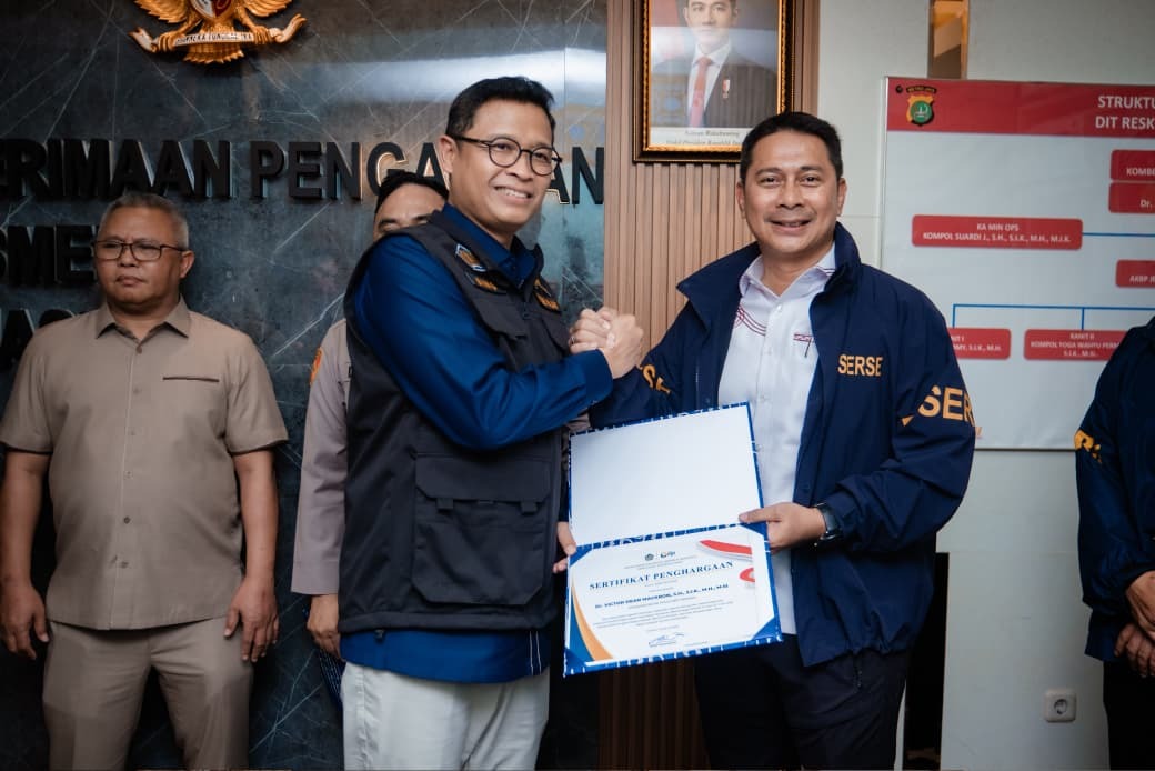 Dirjen Pajak Beri Penghargaan kepada Polda Metro Jaya atas Pengungkapan Sindikat Meterai Palsu