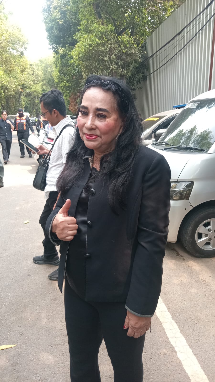 Ketua Umum Relawan Berkarya Nasional, Neneng A. Tuty, S.H.Turut Berduka Cita