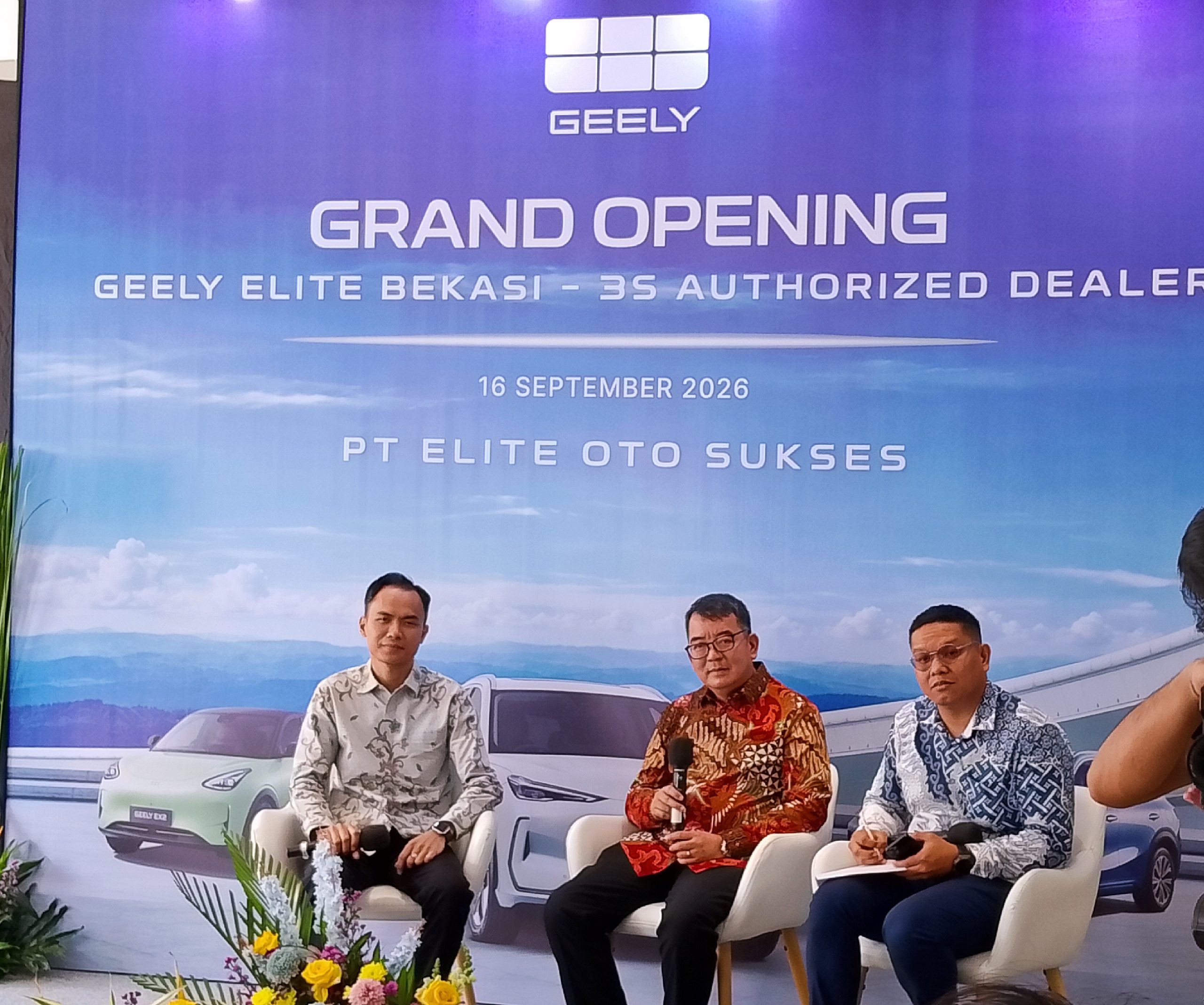 Pasar Otomotif Listrik Makin Menggeliat, Geely Elite Buka Dealer 3S Di Kota Bekasi dengan Investasi Rp50 Miliar