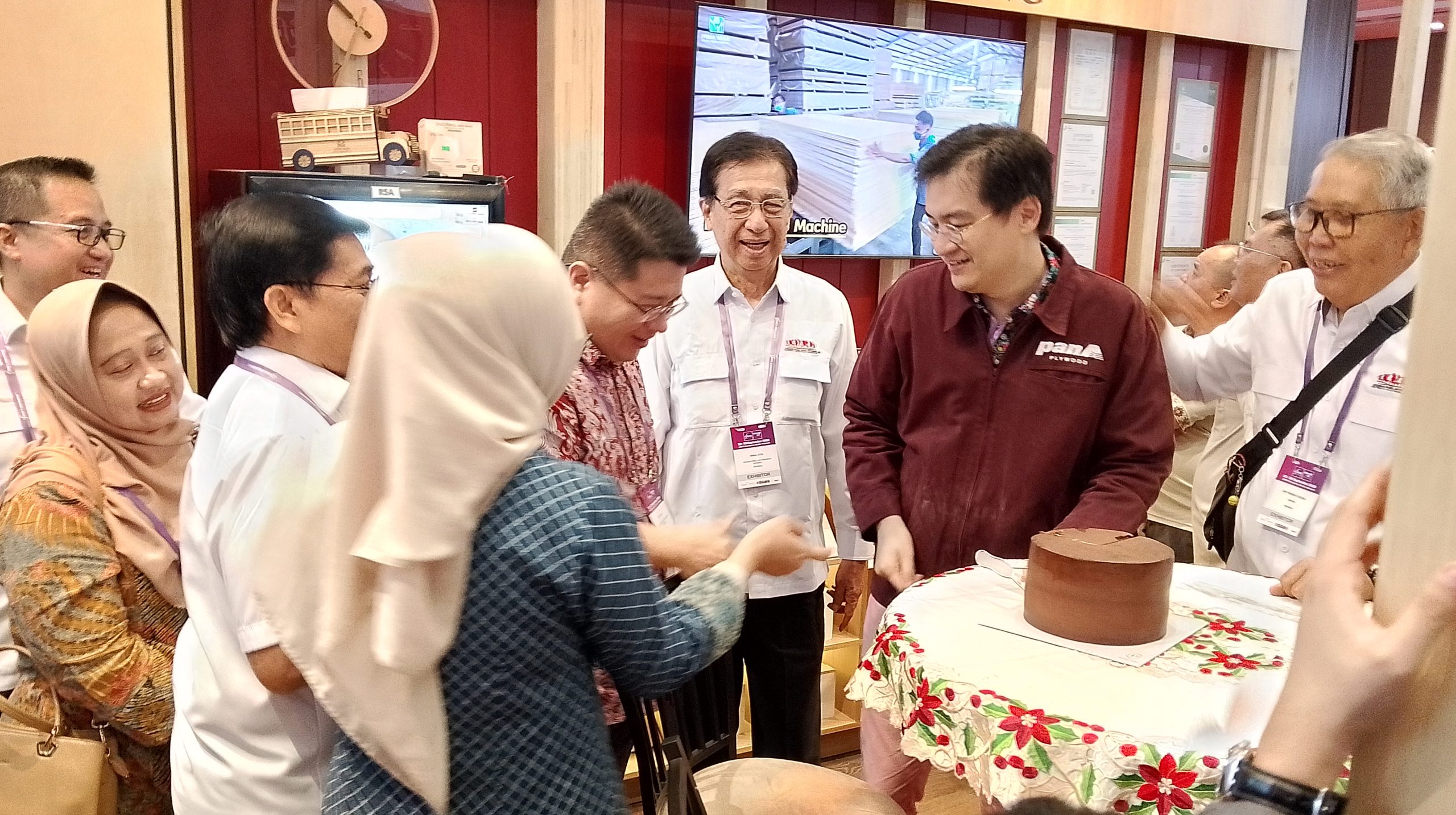 Bea Masuk AS Tekan Ekspor Plywood RI, PT Prima Wana Kreasi Wood Industri Alihkan Fokus ke Pasar Domestik