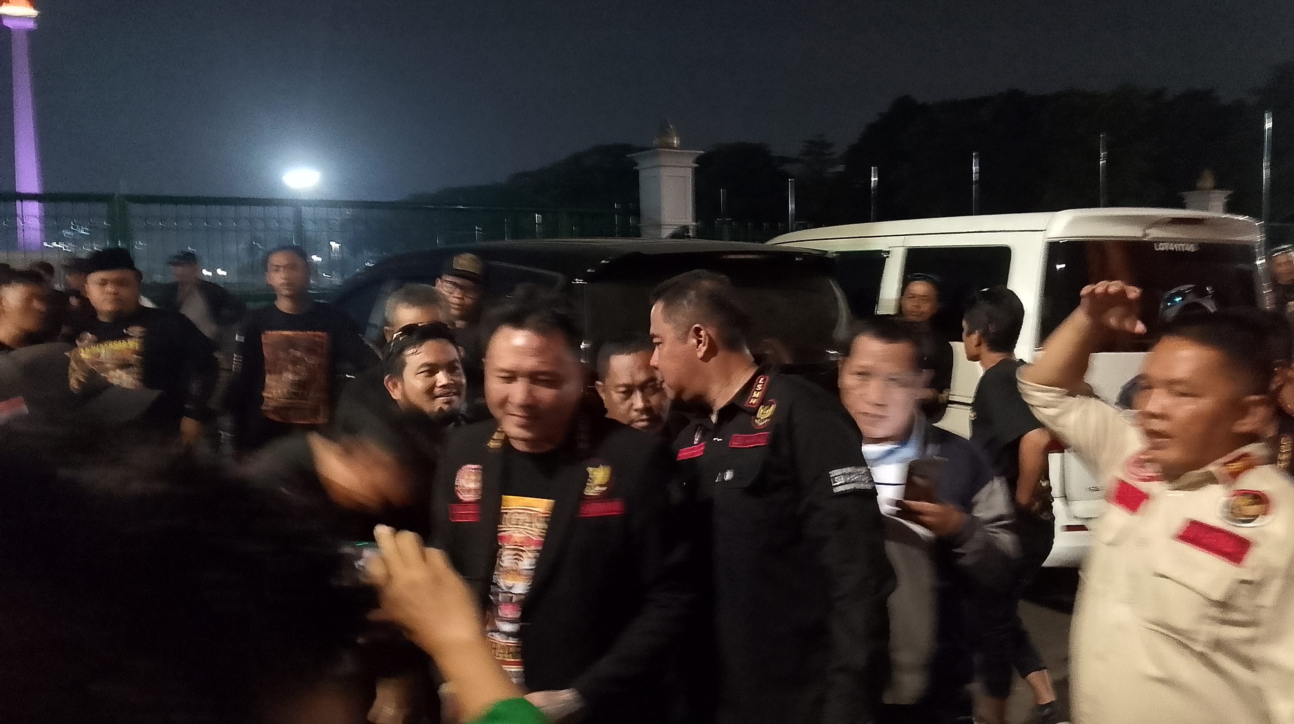 LSM HARIMAU Lakukan Aksi Gerakan Moral ke MNC Tower, 3500 Massa dan Puluhan Armada Bus Dikerahkan