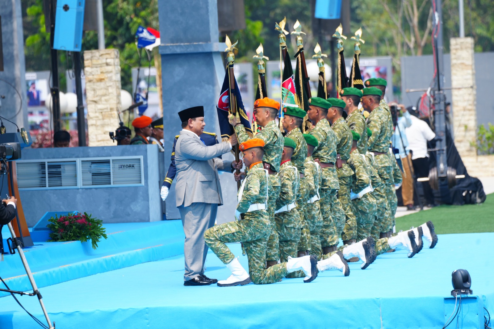 Perkuat Pertahanan Negara, Presiden Prabowo Resmikan 204 Satuan Baru TNI Tiga Matra