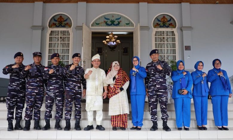 Hadirkan PengabdianKunjungi Negeri Istana Kabupaten Siak Sri Indrapura, Danlanal Dumai Perkuat Sinergi Hadirkan Pengabdian