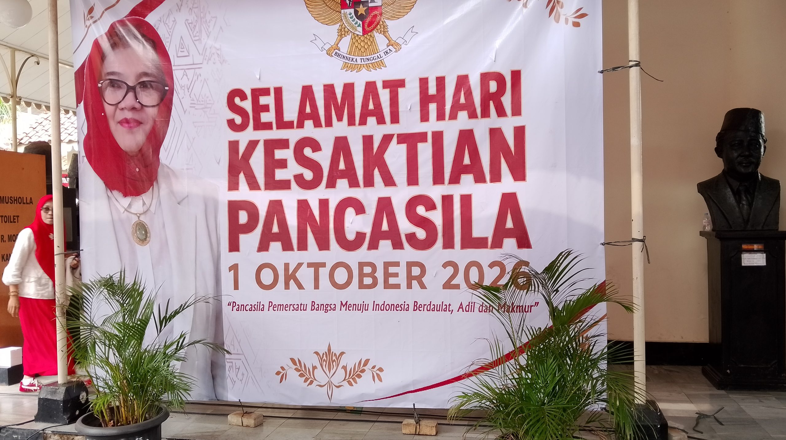 Peringati Hari Kesaktian Pancasila, YK Romsis Tekankan Persatuan dan Salurkan 2 Ton Beras untuk Yatim-Piatu